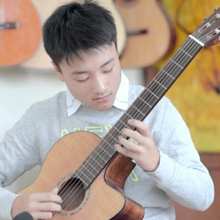 Quang Duy: El Abejorro & Romance - Guitar Solo