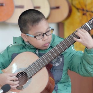 Hoàng Minh: Carulli 8 & Minuet G dur - Guitar Solo