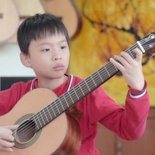 Tự Linh: Carulli 18 & Romance (Bartolli) - Guitar Solo